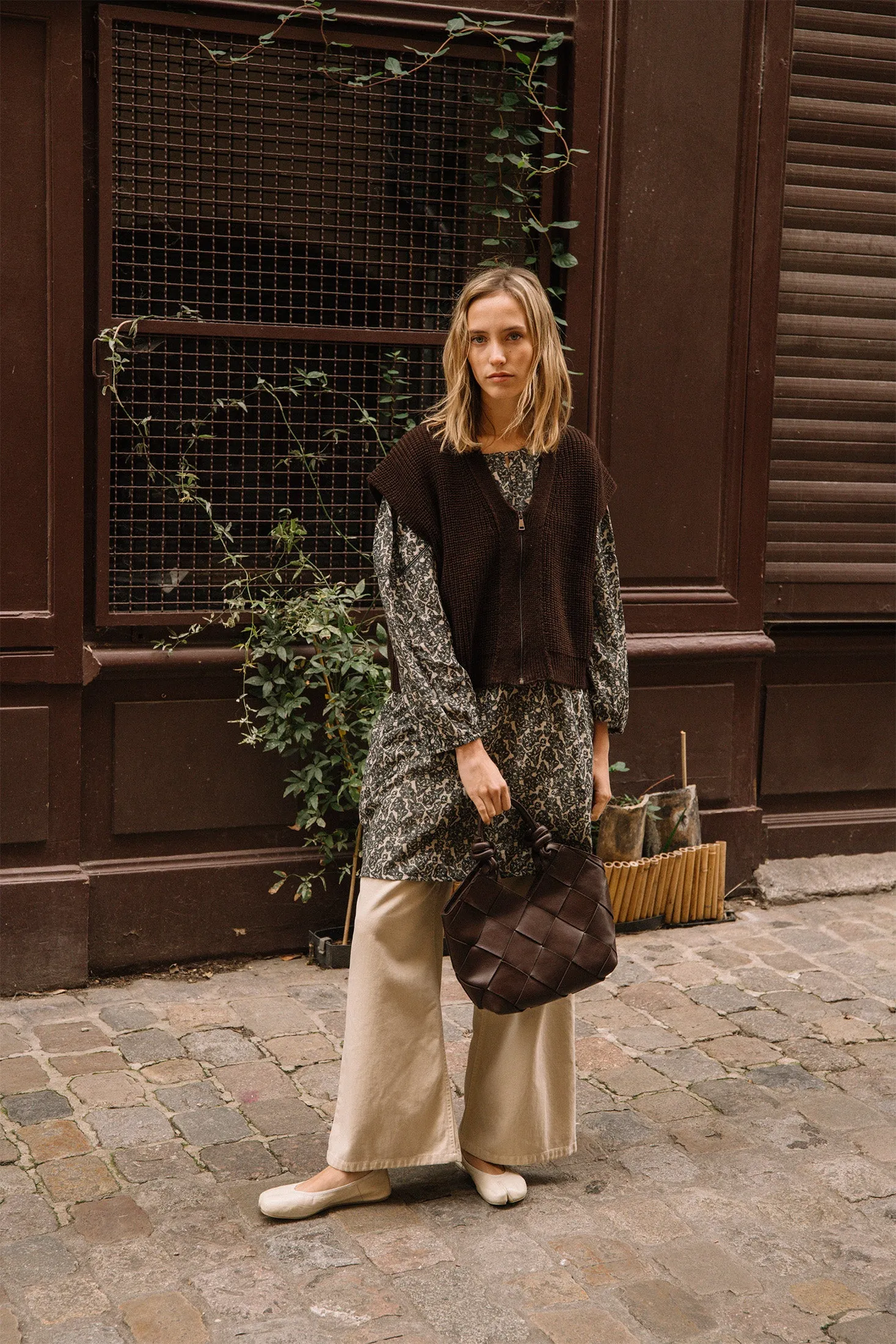 VESTIDO MOTIVOS BOTÁNICOS sold by Indi & Cold product image thumbnail 2