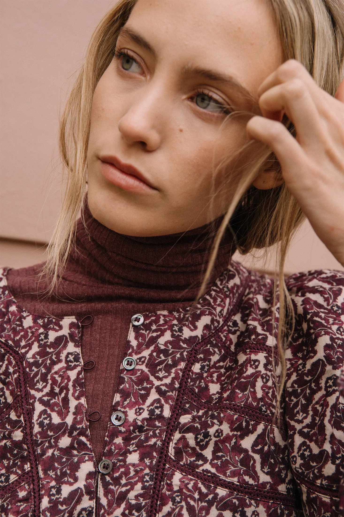 VESTIDO MOTIVOS BOTÁNICOS sold by Indi & Cold product image thumbnail 4