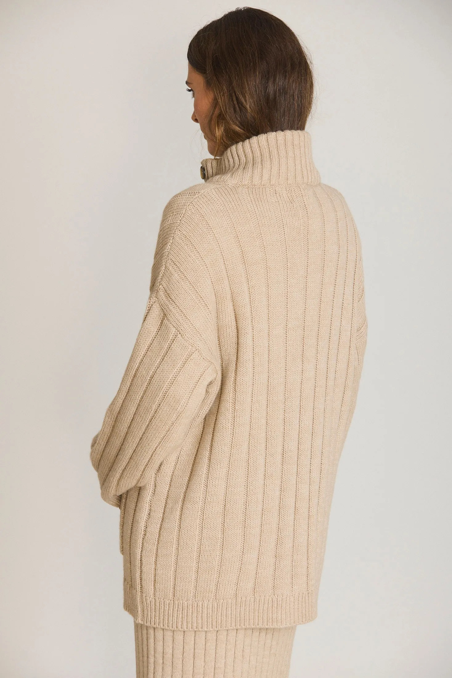 CHAQUETA PUNTO CANALÉ sold by Indi & Cold product image thumbnail 4