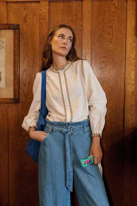 [CL] CORDUROY RUFFLED COLLAR BLOUSE sold by Indi & Cold