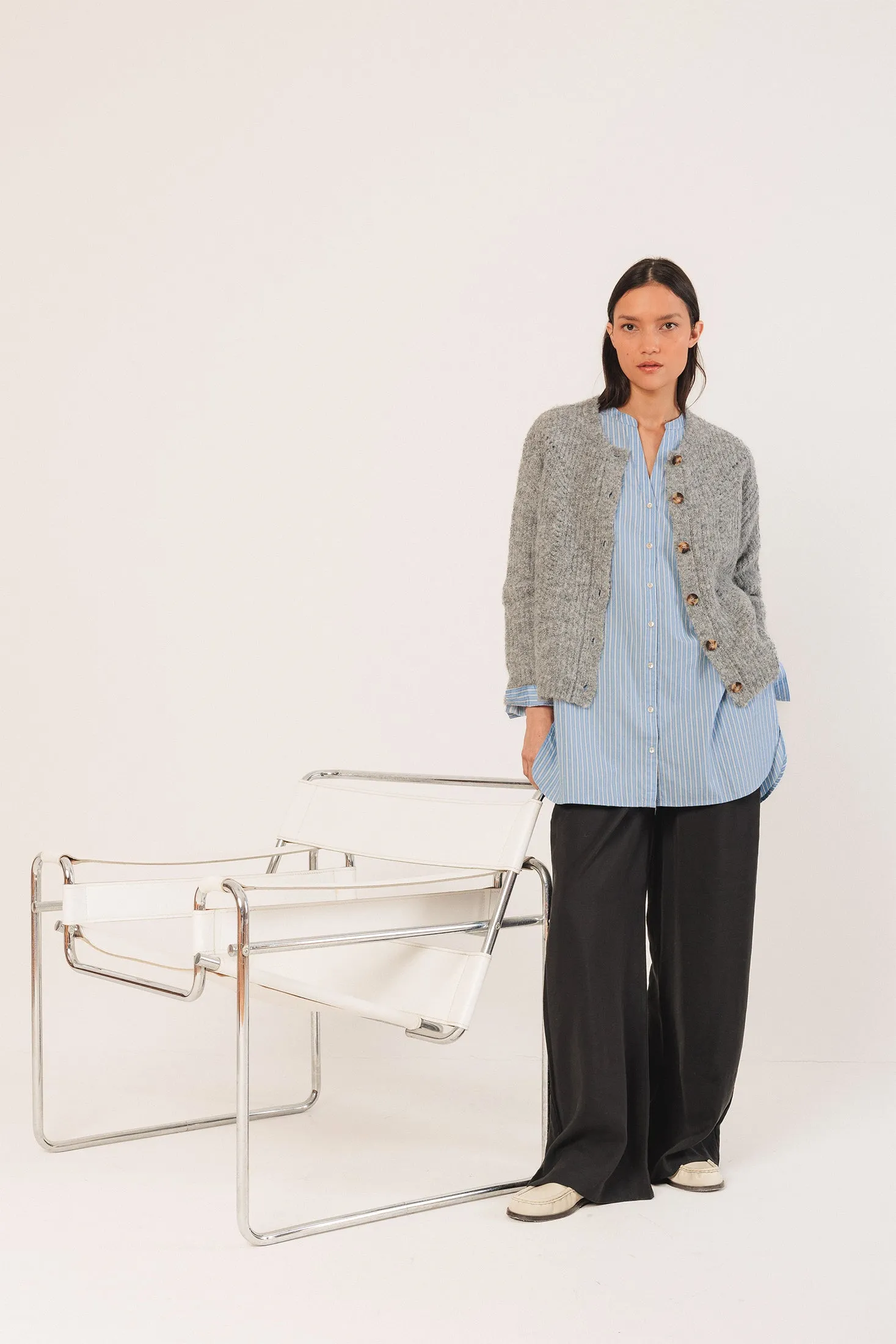 CHAQUETA CON DETALLES DESAGUJADOS sold by Indi & Cold product image thumbnail 3