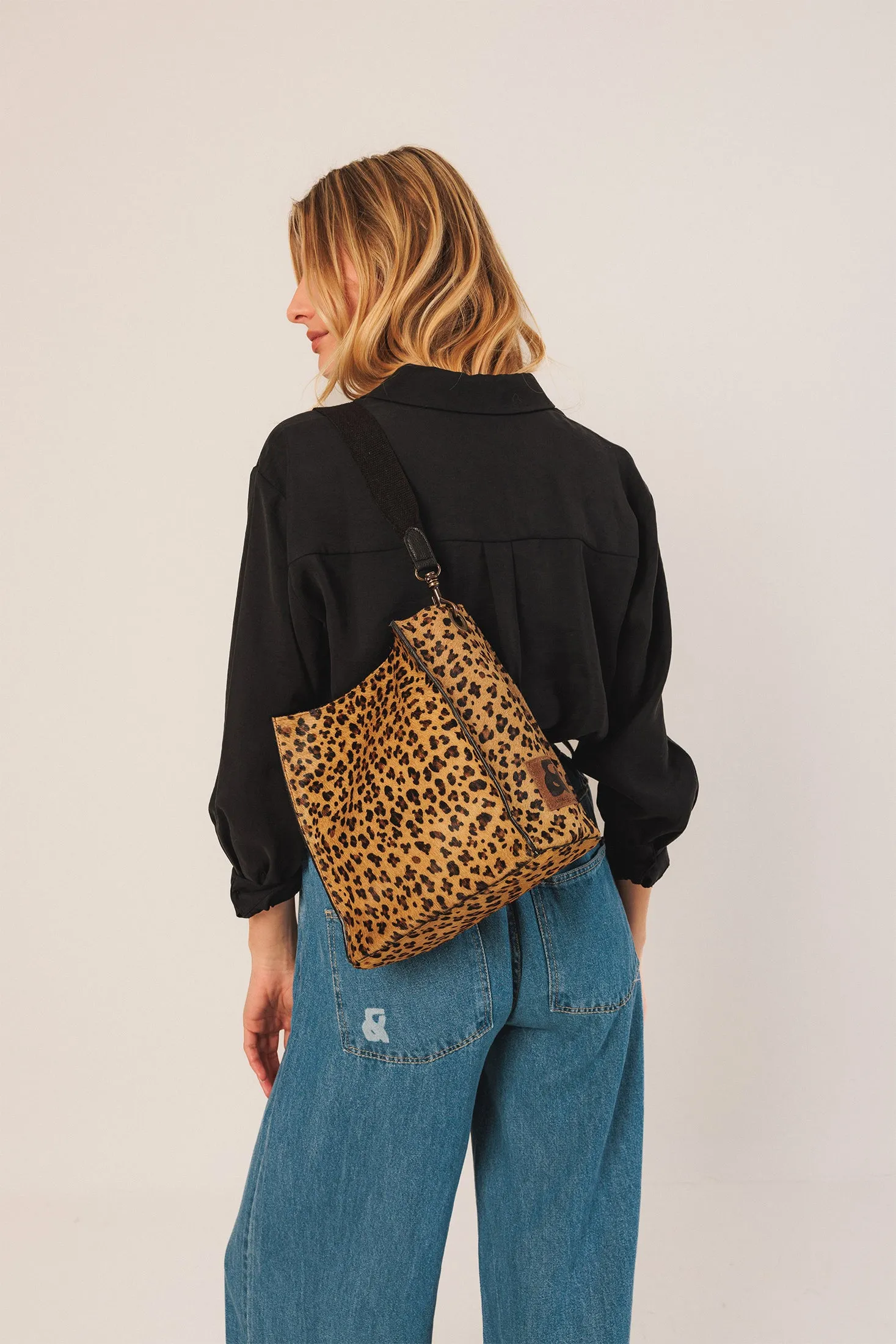 BOLSO BUCKET PIEL sold by Indi & Cold product image thumbnail 2