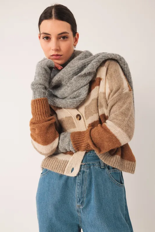 BUFANDA PUNTO COLORES sold by Indi & Cold