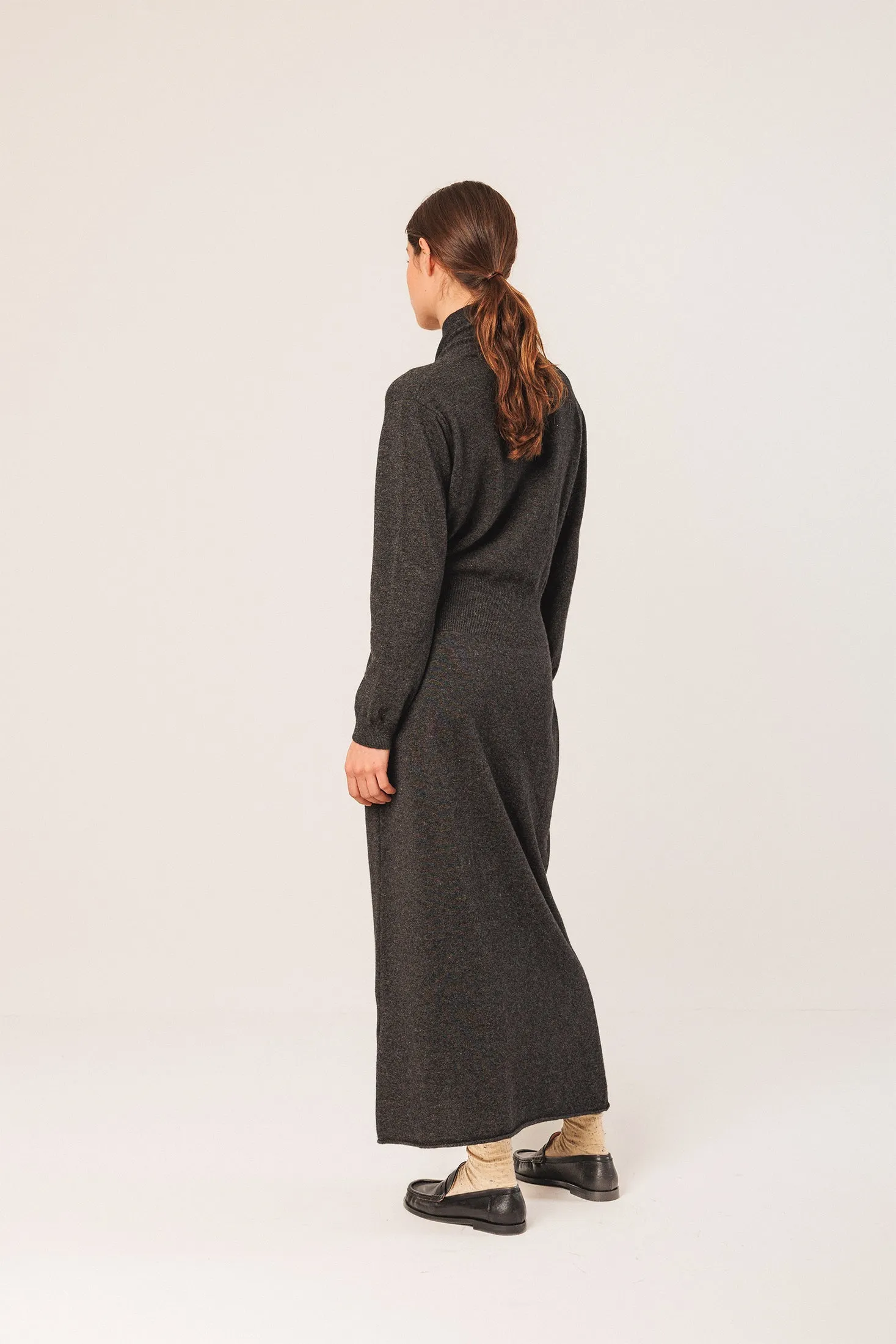 VESTIDO LARGO CON CASHMERE sold by Indi & Cold product image thumbnail 4