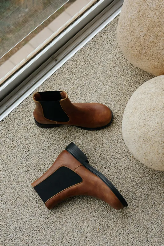 [CL] CHELSEA LEATHER BOOT sold by Indi & Cold