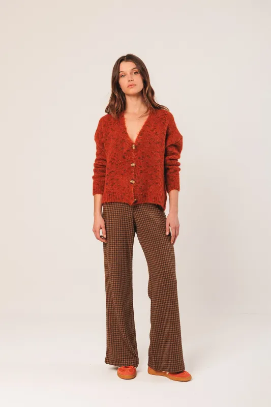 CHAQUETA PUNTO ABOTONADA sold by Indi & Cold