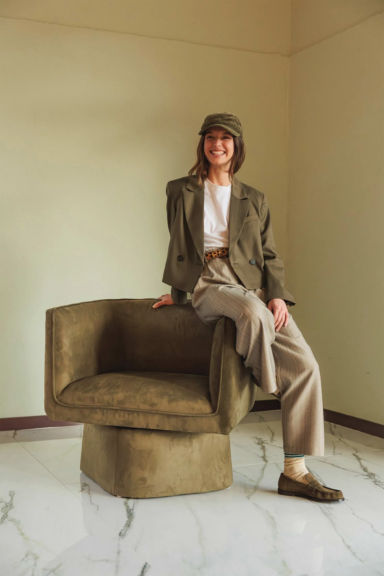 AMERICANA CROP SOLAPAS sold by Indi & Cold