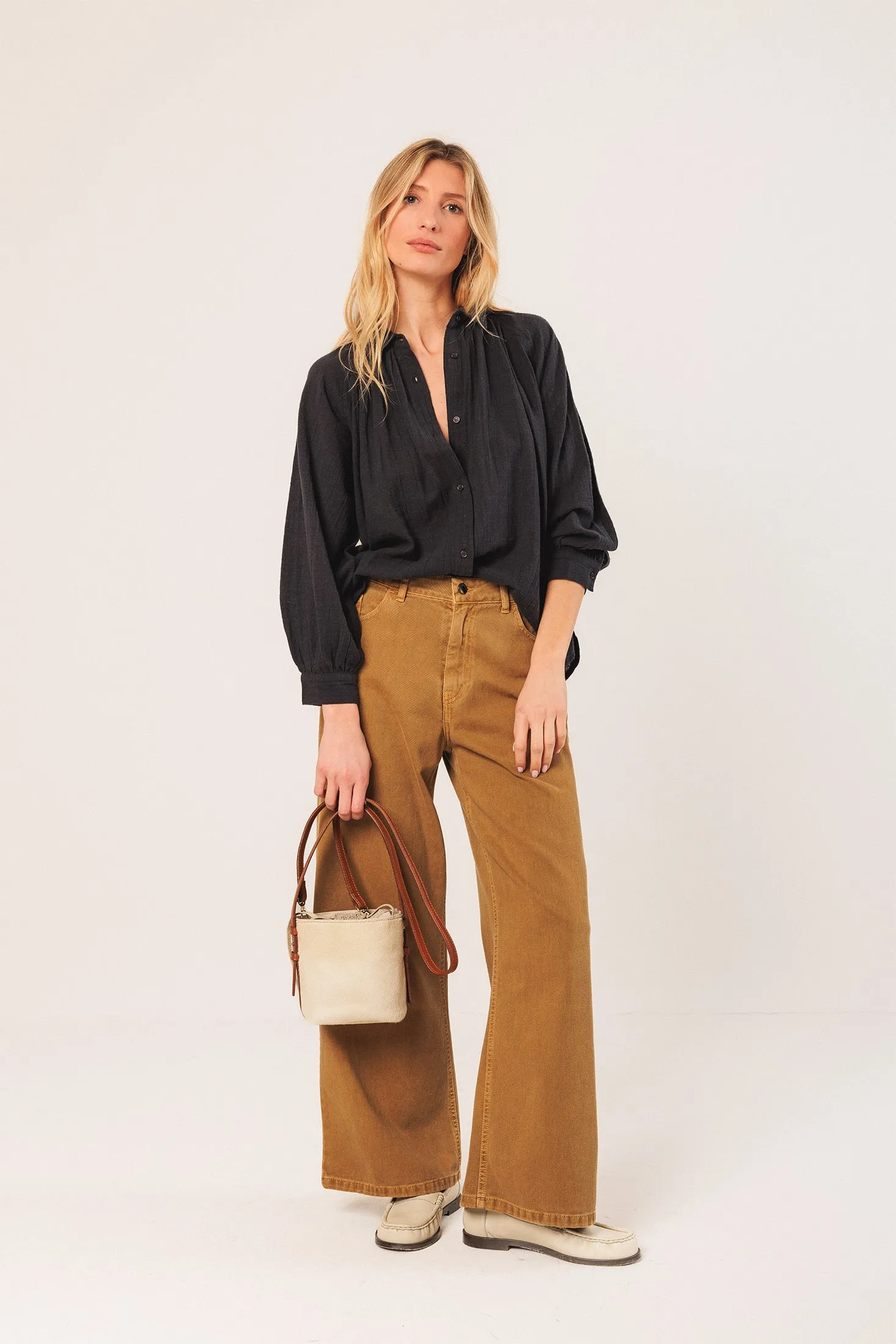 BOLSO DE MANO PIEL sold by Indi & Cold product image thumbnail 2