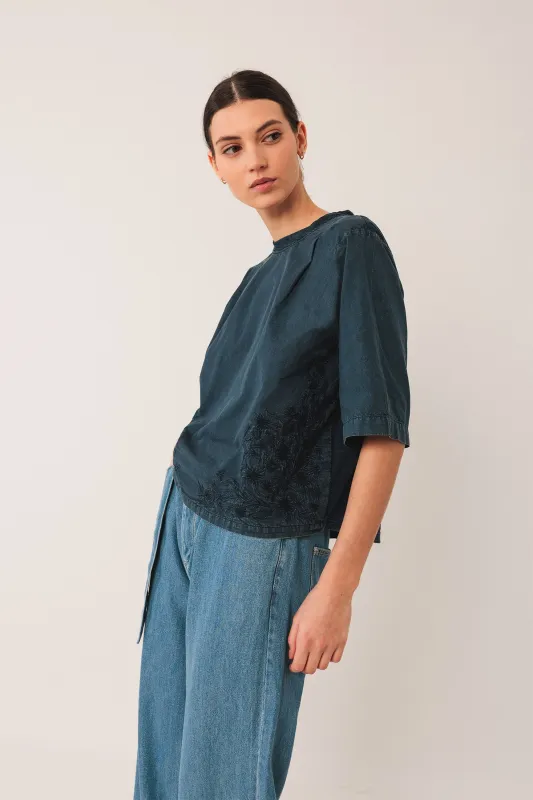 CAMISETA ALGODÓN BORDADO sold by Indi & Cold