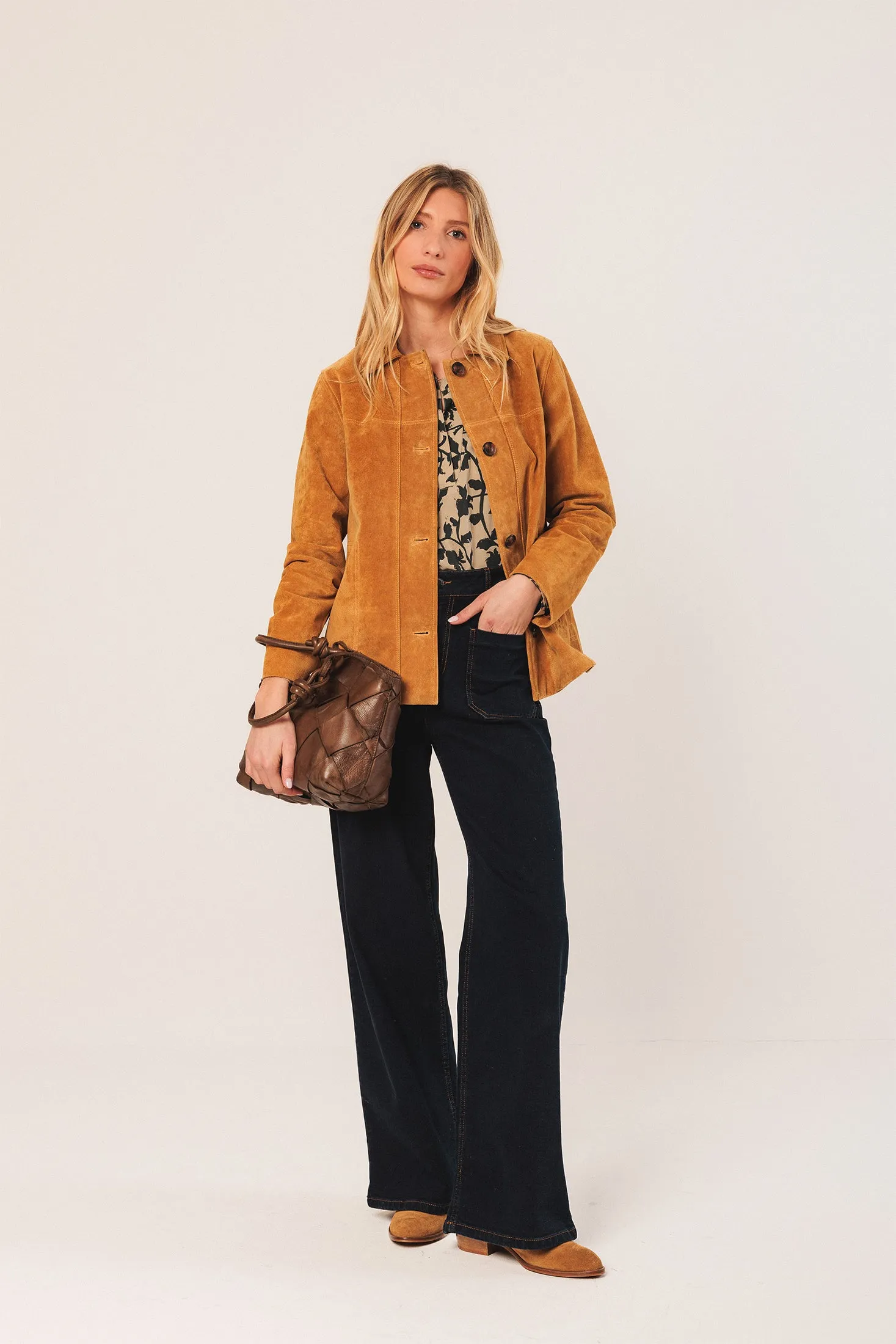 BLUSA CUELLO MAO sold by Indi & Cold product image thumbnail 5