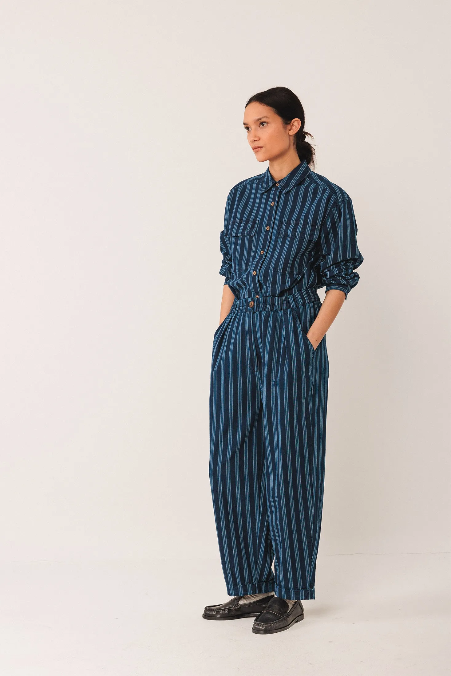 PANTALÓN BAGGY ENGOMADO sold by Indi & Cold product image thumbnail 3