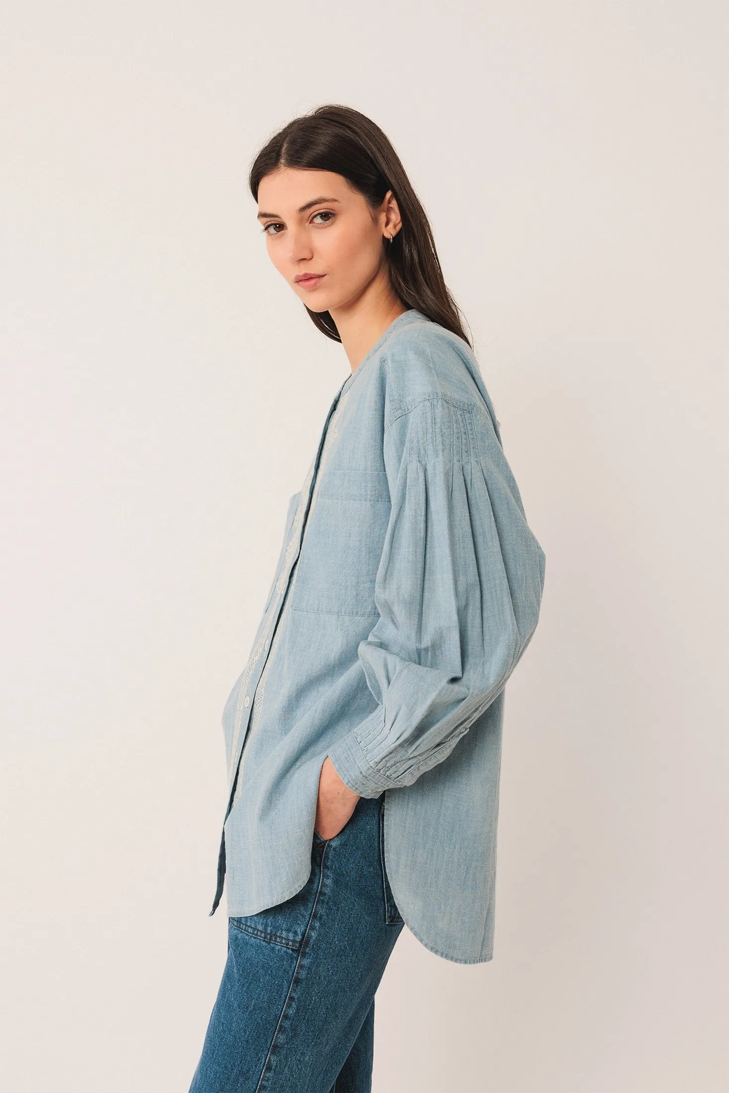 CAMISA DENIM SIN CUELLO sold by Indi & Cold product image thumbnail 2