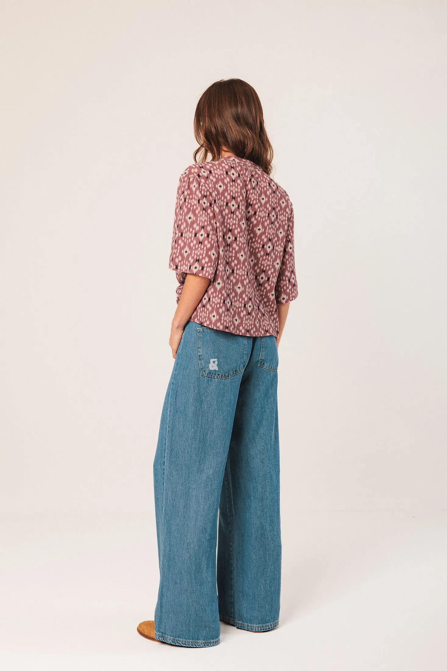 BLUSA DETALLES SMOCK sold by Indi & Cold product image thumbnail 5