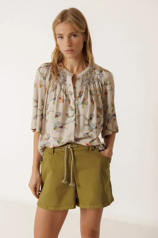 CAMISA DETALLE SMOCK sold by Indi & Cold