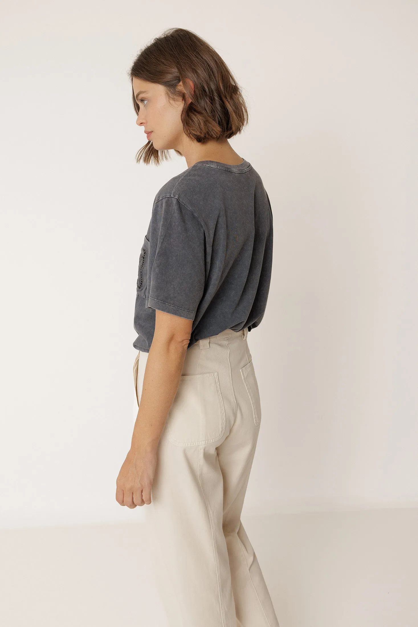 CAMISETA BOLSILLO ANAGRAMA sold by Indi & Cold product image thumbnail 3