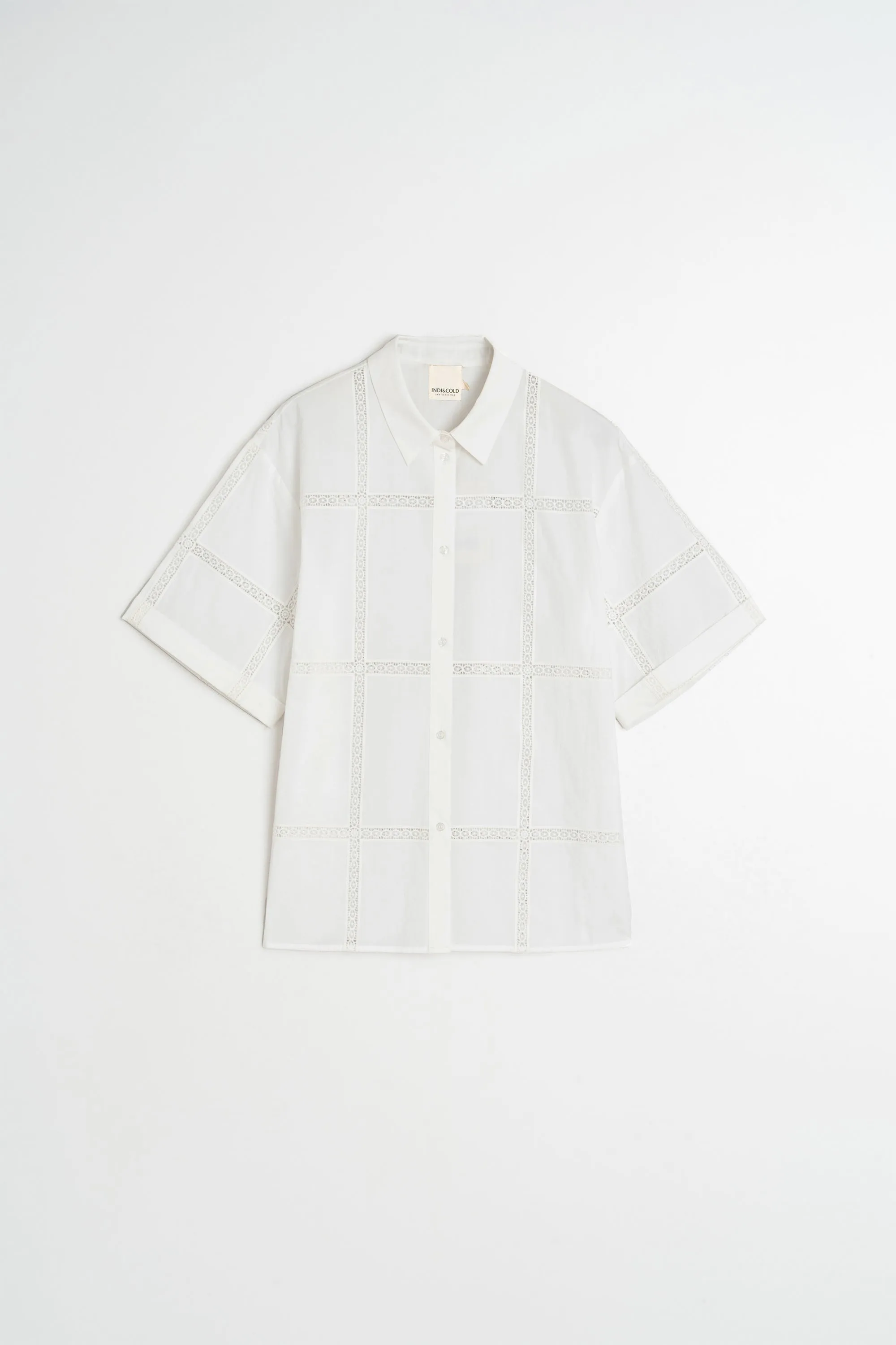CAMISA POPELÍN CON PUNTILLAS sold by Indi & Cold product image thumbnail 5