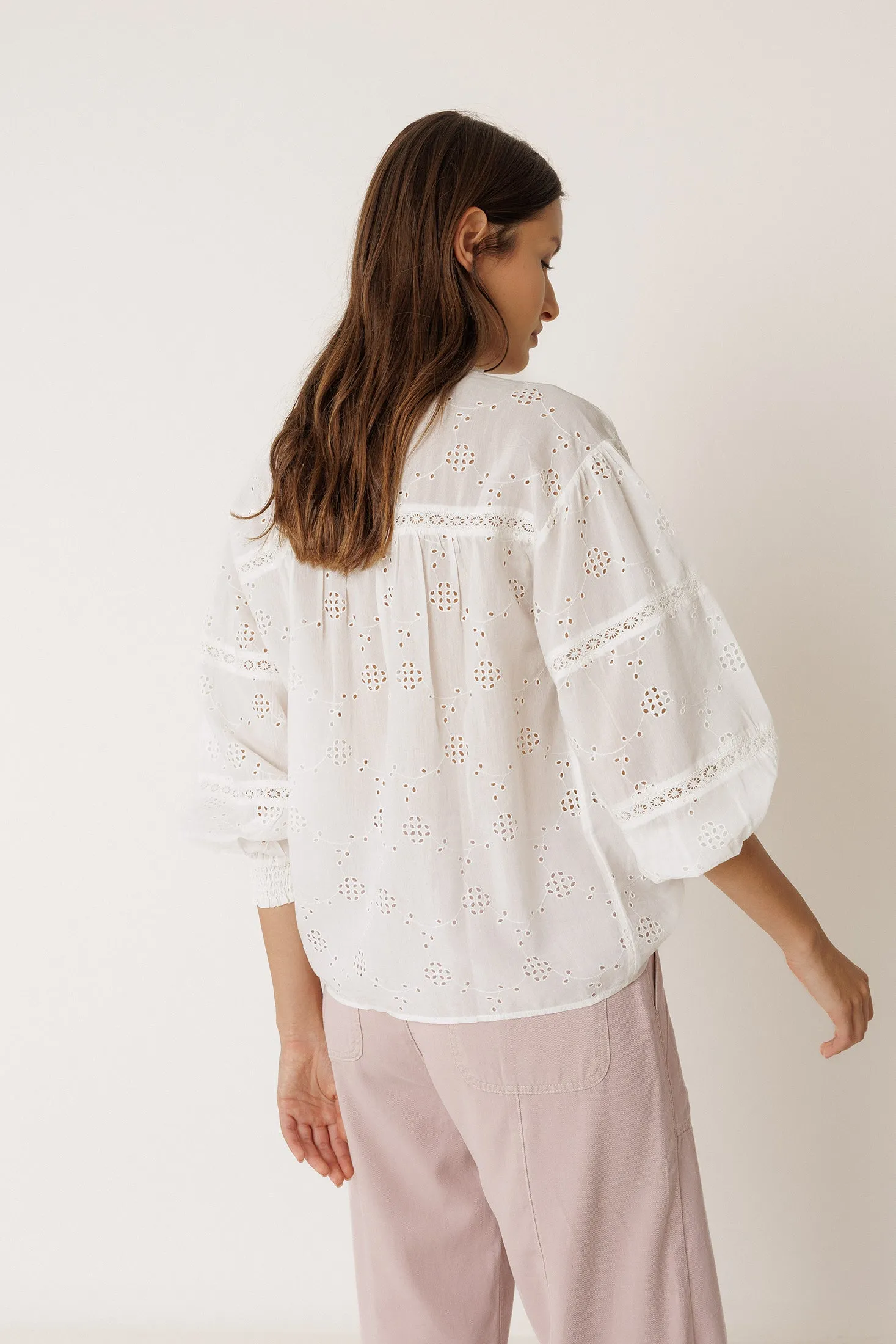 CAMISA BORDADO SUIZO sold by Indi & Cold product image thumbnail 4