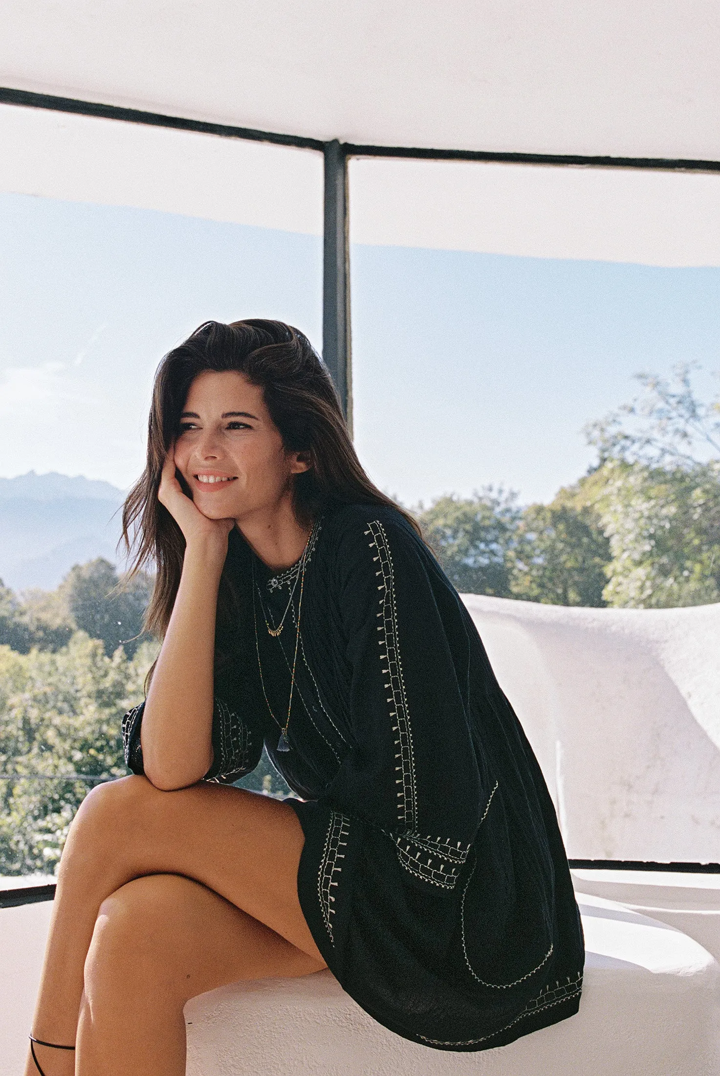 VESTIDO BORDADO A CONTRASTE sold by Indi & Cold product image thumbnail 2