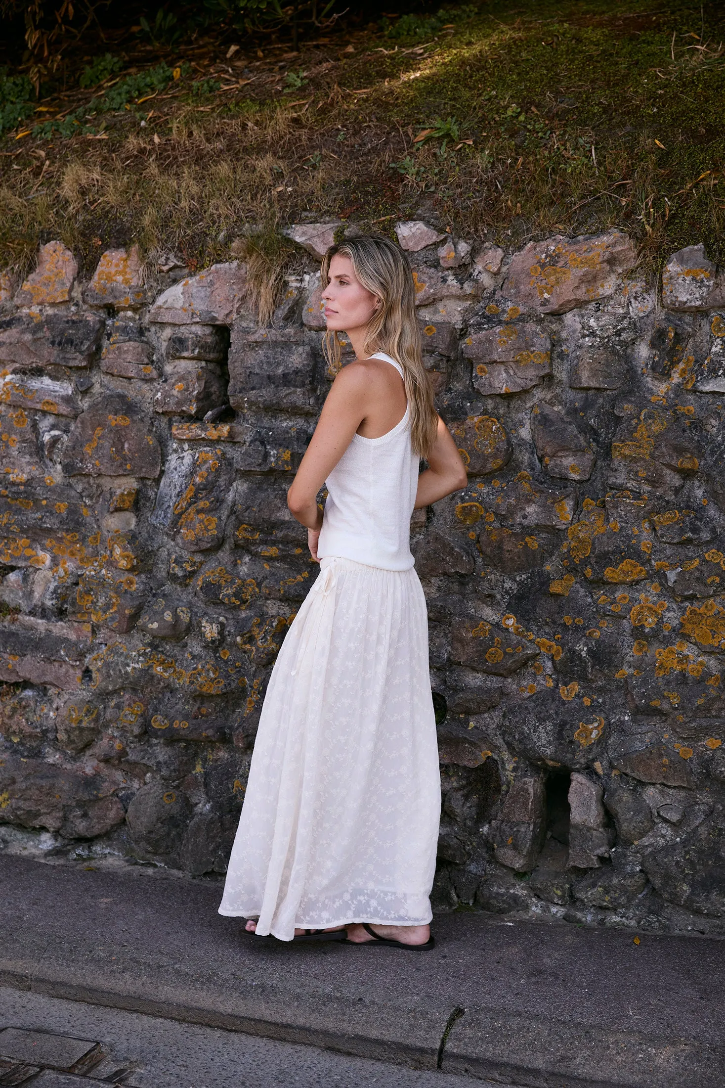 TOP HALTER PUNTO FINO MERINO sold by Indi & Cold product image thumbnail 3