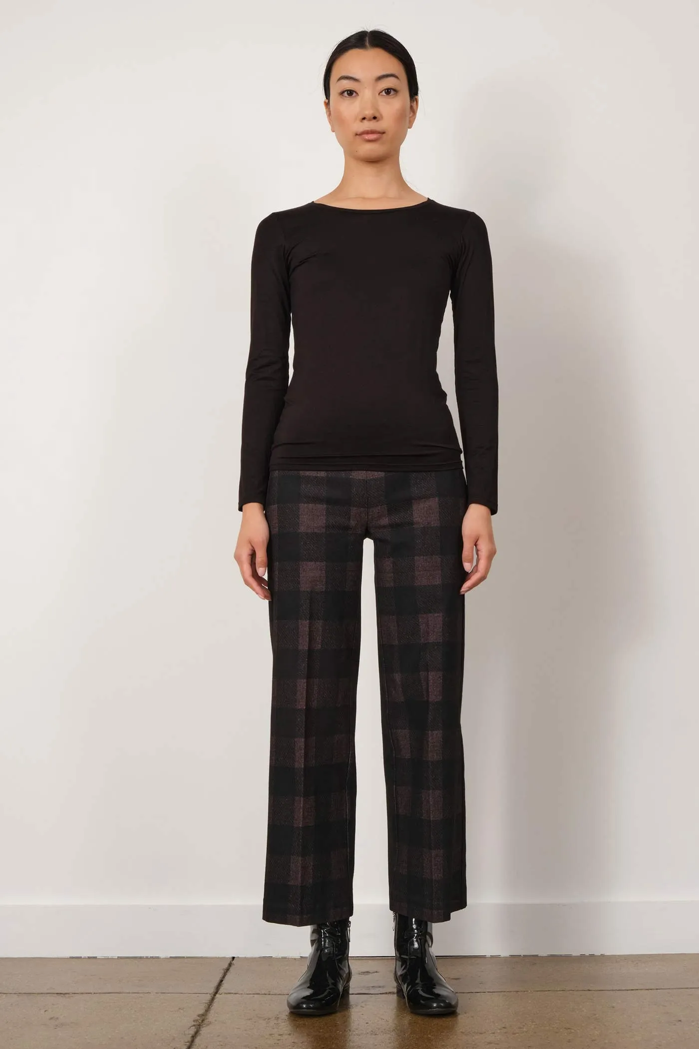 ALEX Black Watch Red sold by Avenue Montaigne