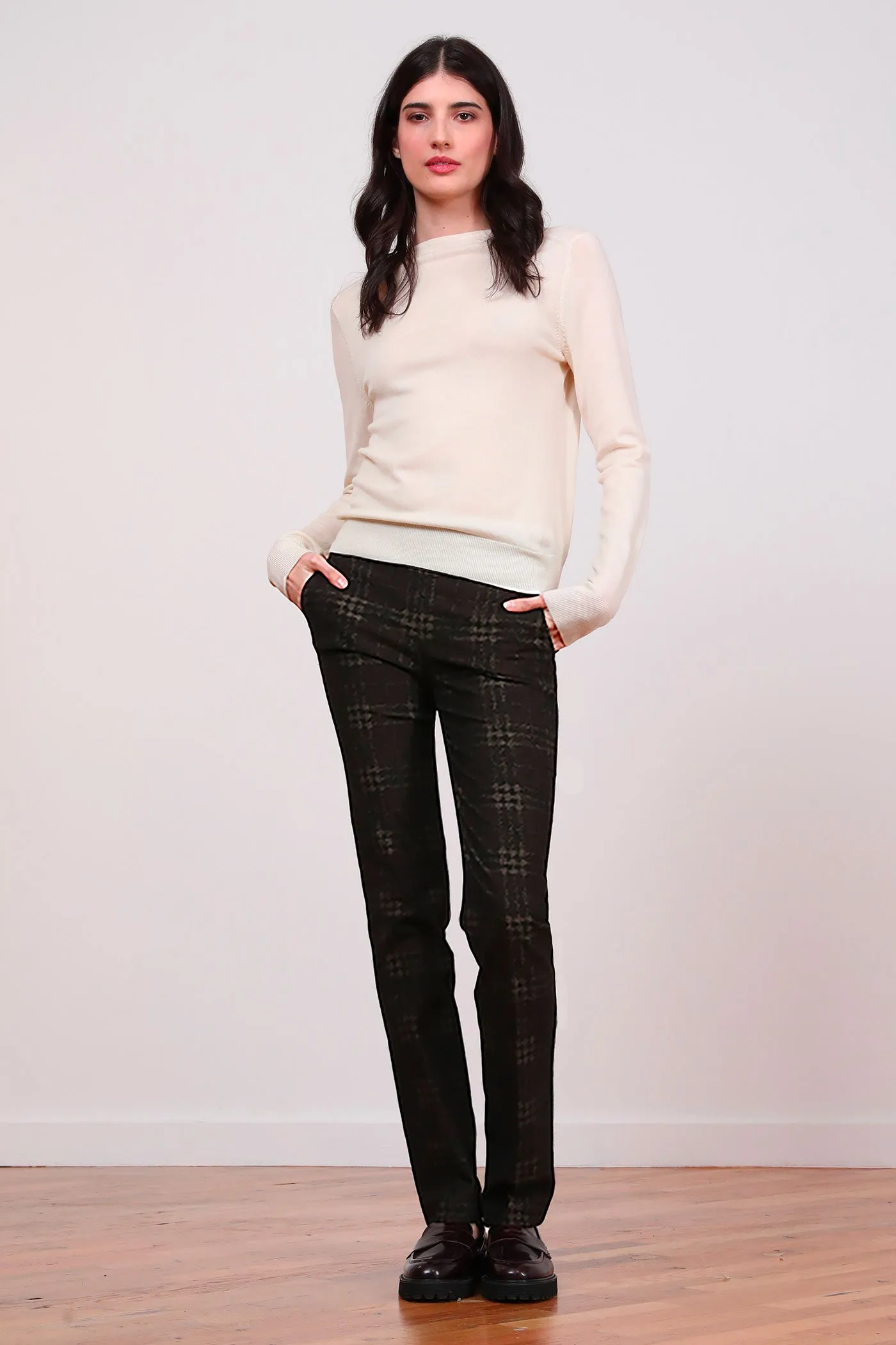 LOUIS Flannel Superior sold by Avenue Montaigne