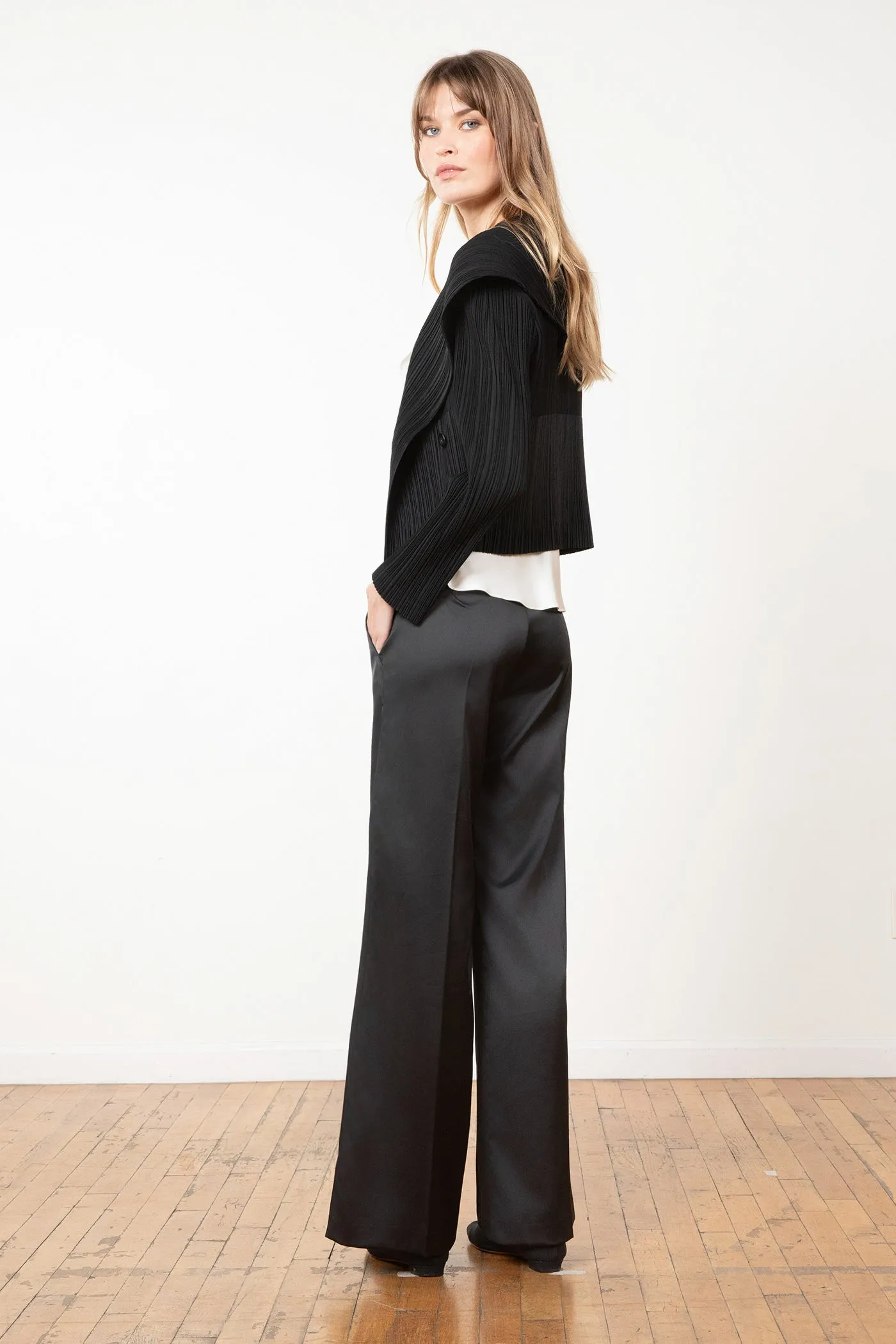 CARLA Satin Black sold by Avenue Montaigne product image thumbnail 3