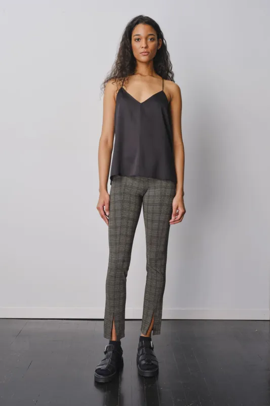 MAX Glitter sold by Avenue Montaigne