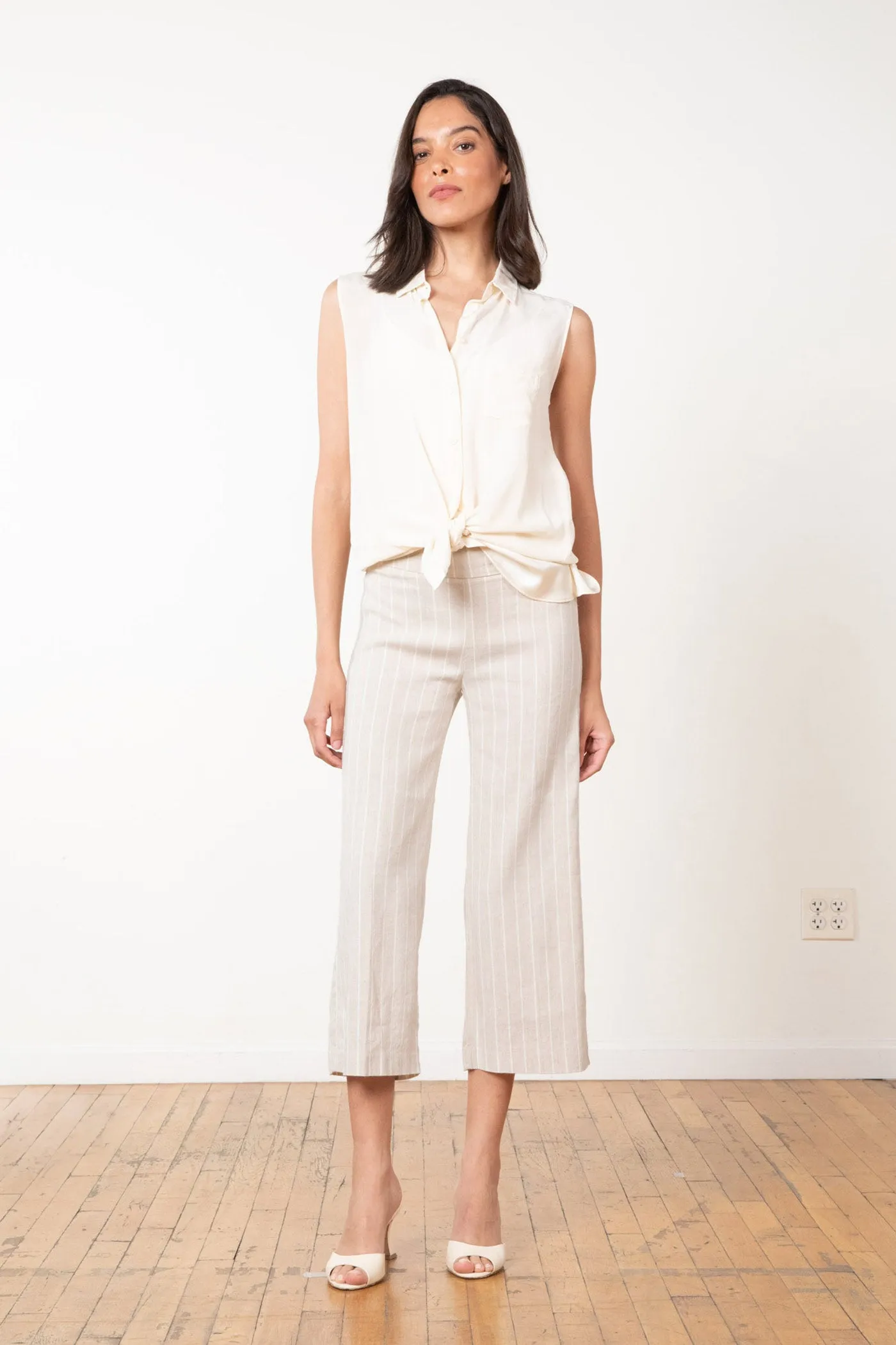 ALEX Linen Beige Glimmer sold by Avenue Montaigne