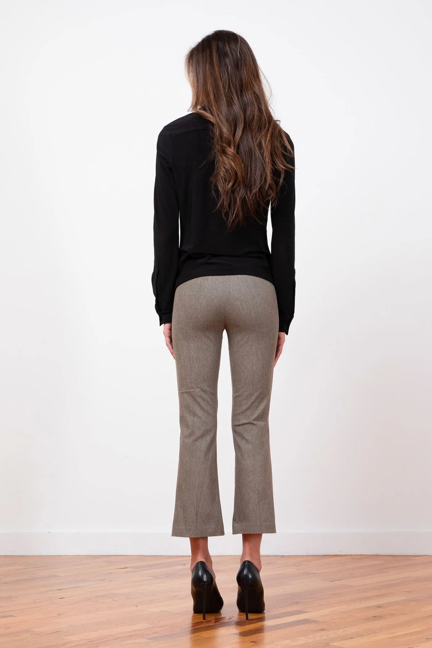 LEO Flannel Taupe sold by Avenue Montaigne product image thumbnail 3