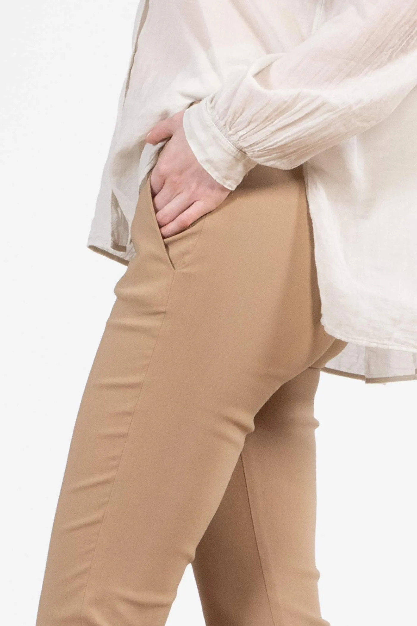 BEN Signature Camel sold by Avenue Montaigne product image thumbnail 4