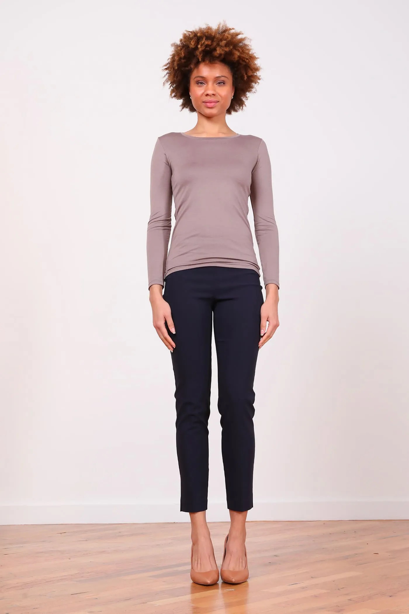 PARS Signature Navy sold by Avenue Montaigne