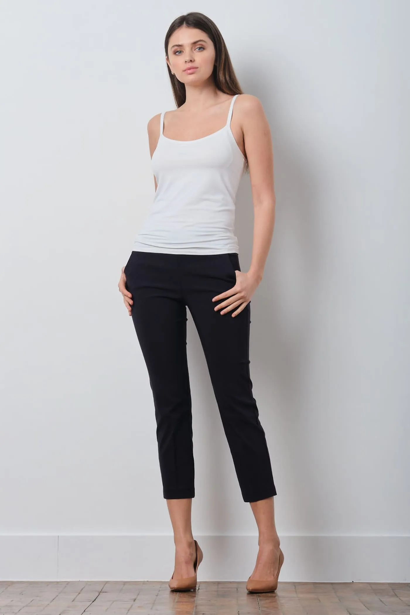 LULU Signature Navy sold by Avenue Montaigne