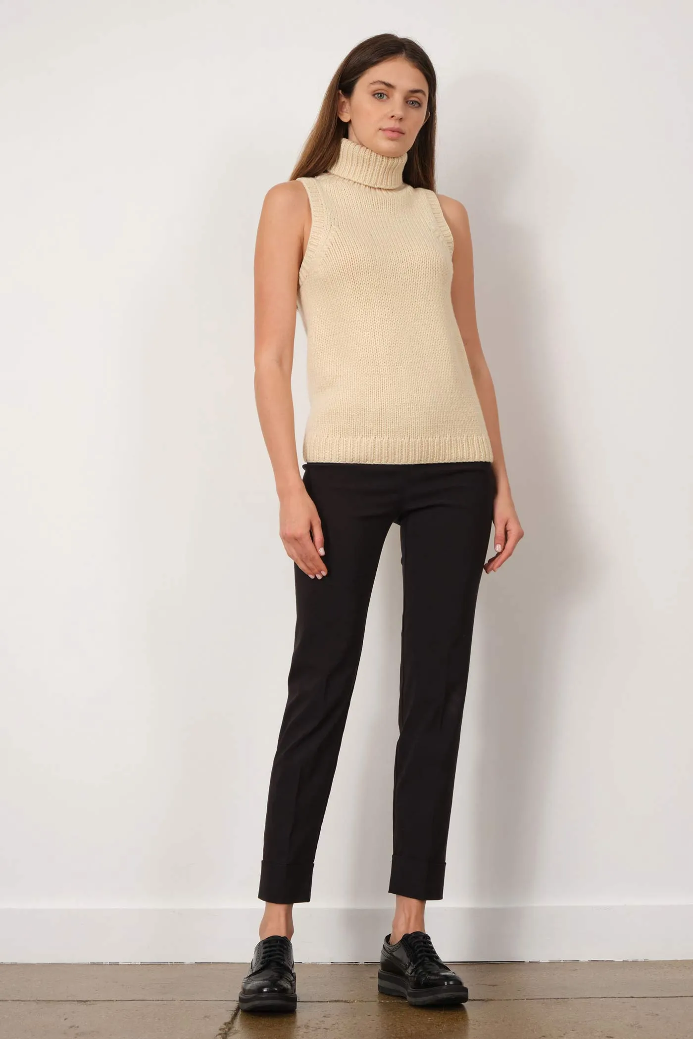 FRANCO Signature Black sold by Avenue Montaigne