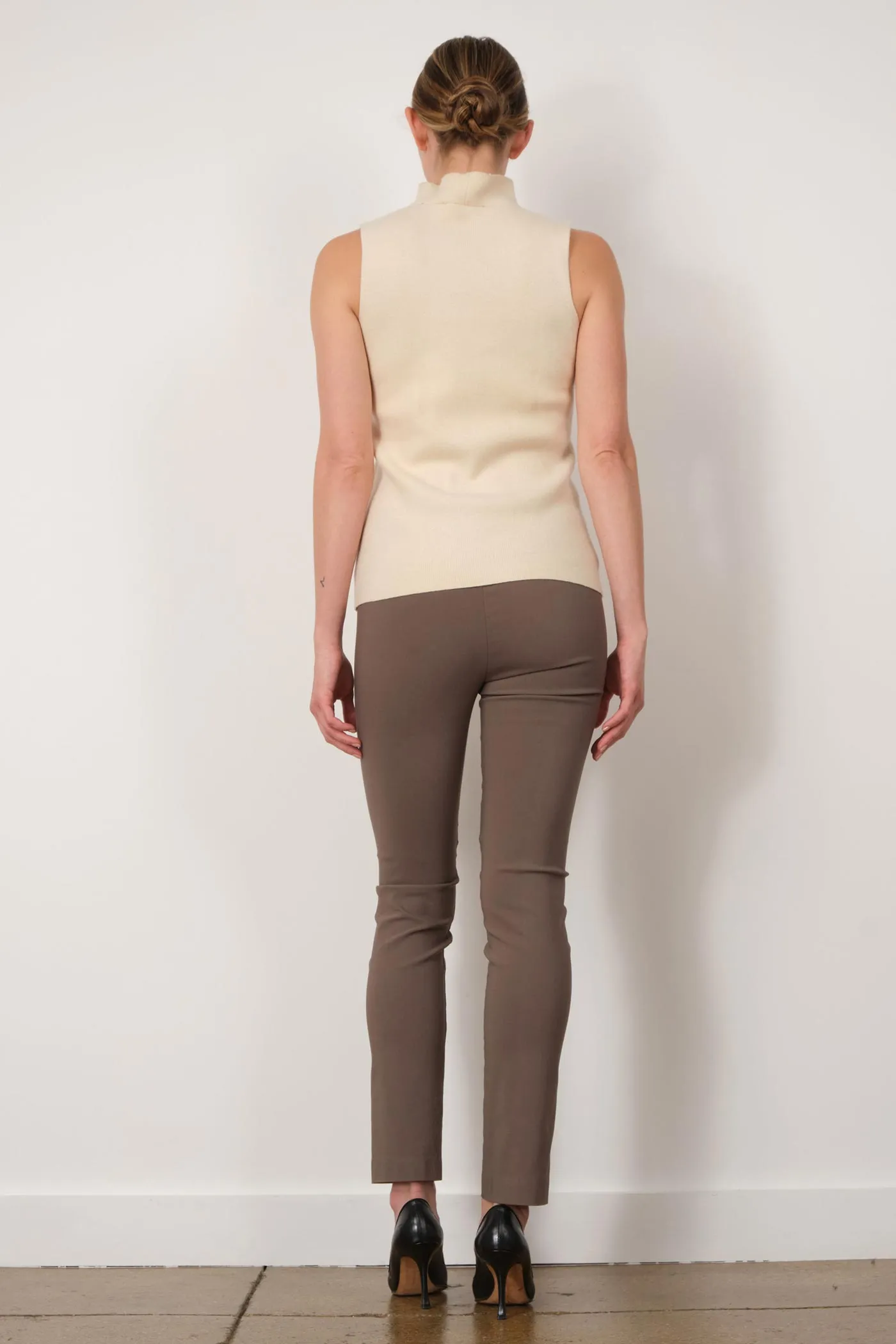 BILLY Signature Taupe sold by Avenue Montaigne product image thumbnail 3