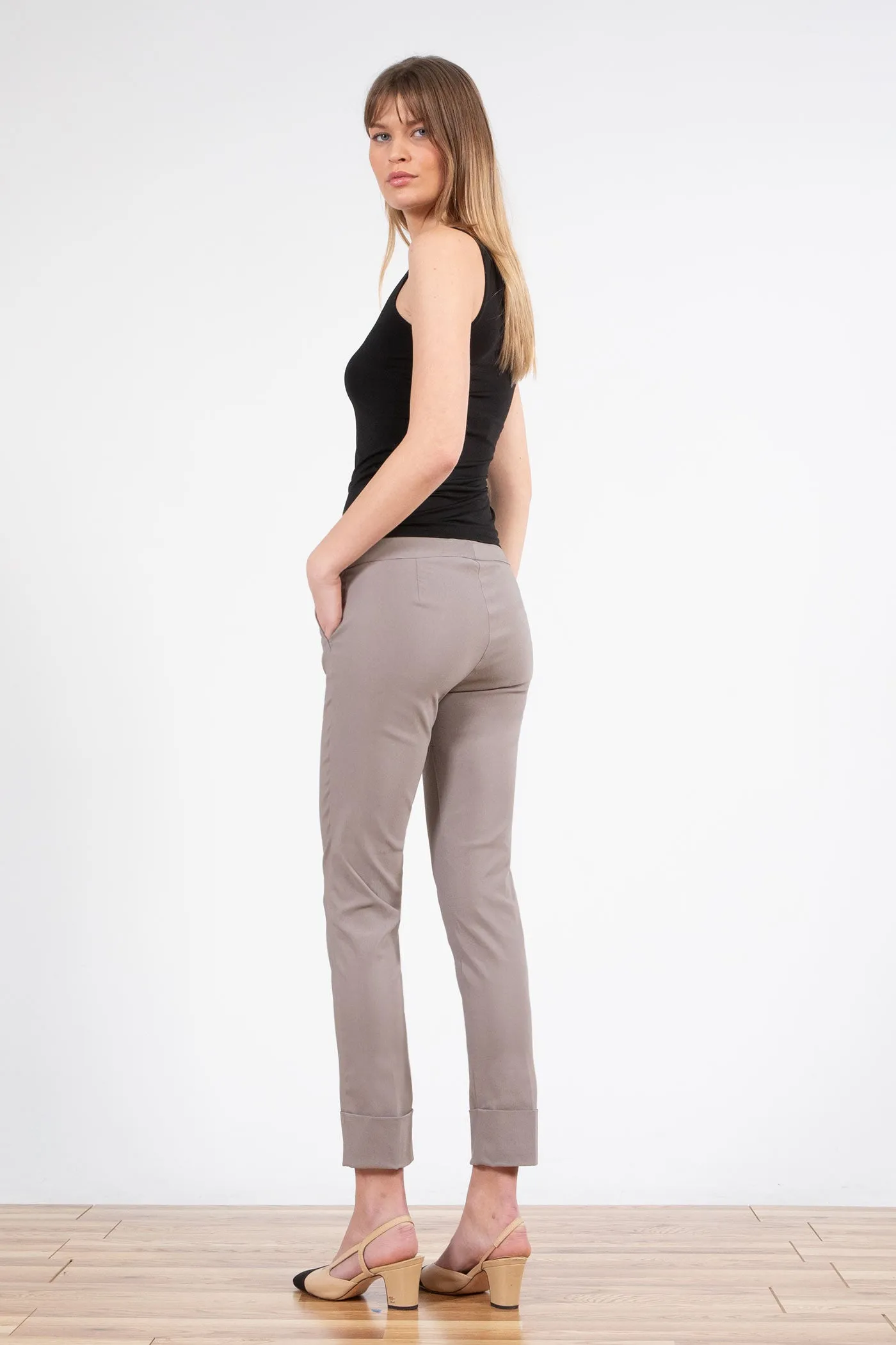 BEN Signature Stone sold by Avenue Montaigne product image thumbnail 3