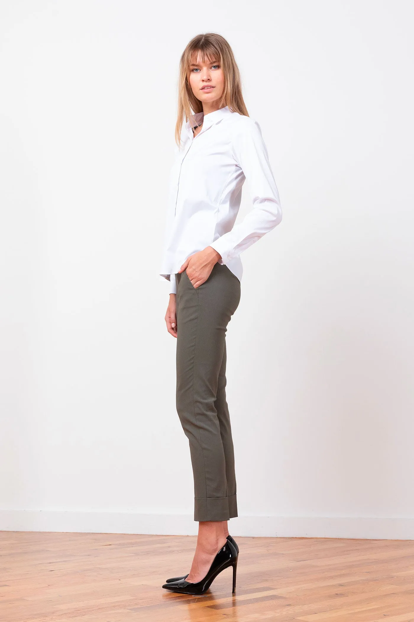 BEN Signature Olive Green sold by Avenue Montaigne product image thumbnail 2