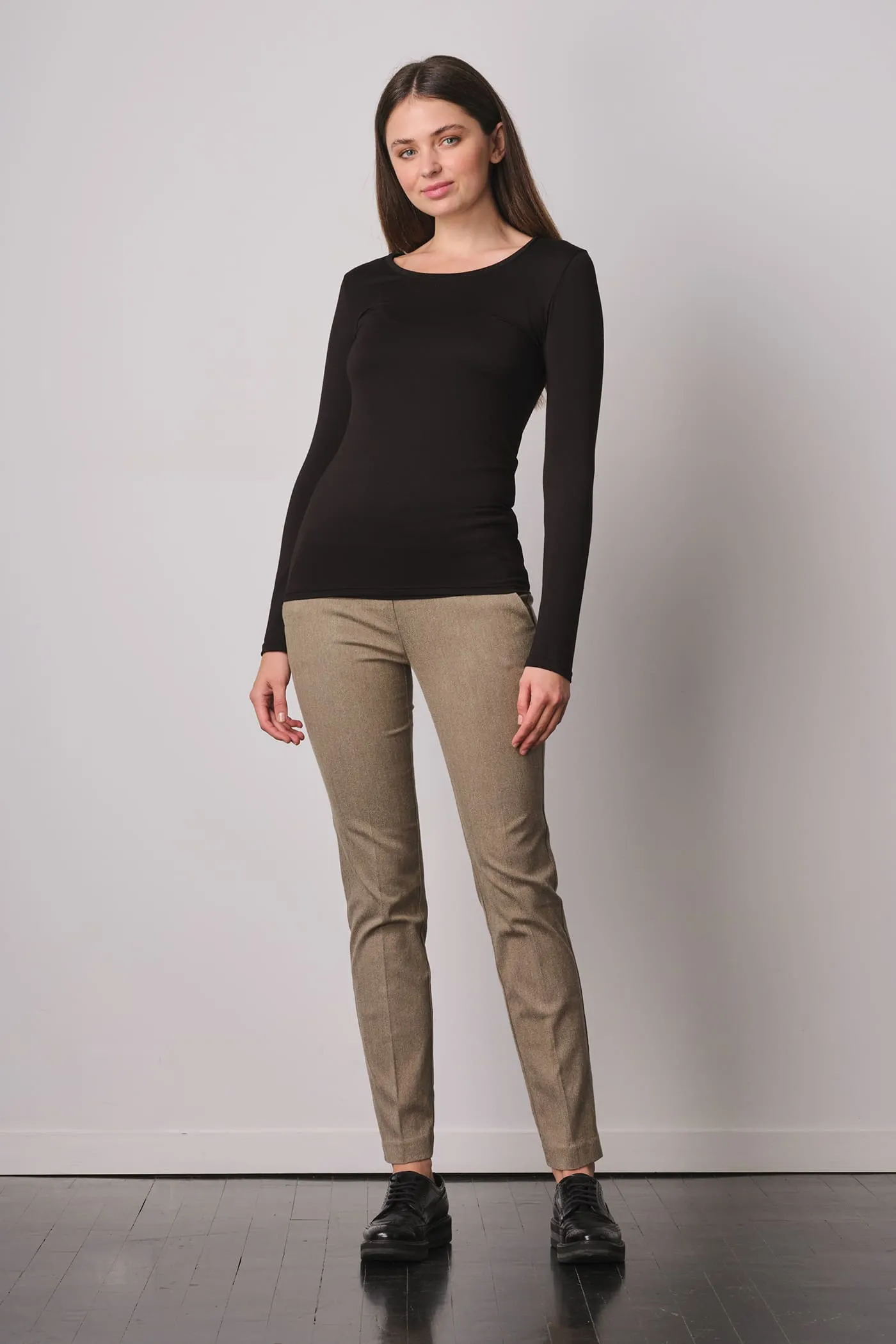 LOUIS Chevron Beige sold by Avenue Montaigne