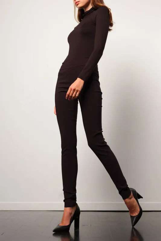 PULL ON SKINNY Signature Black sold by Avenue Montaigne