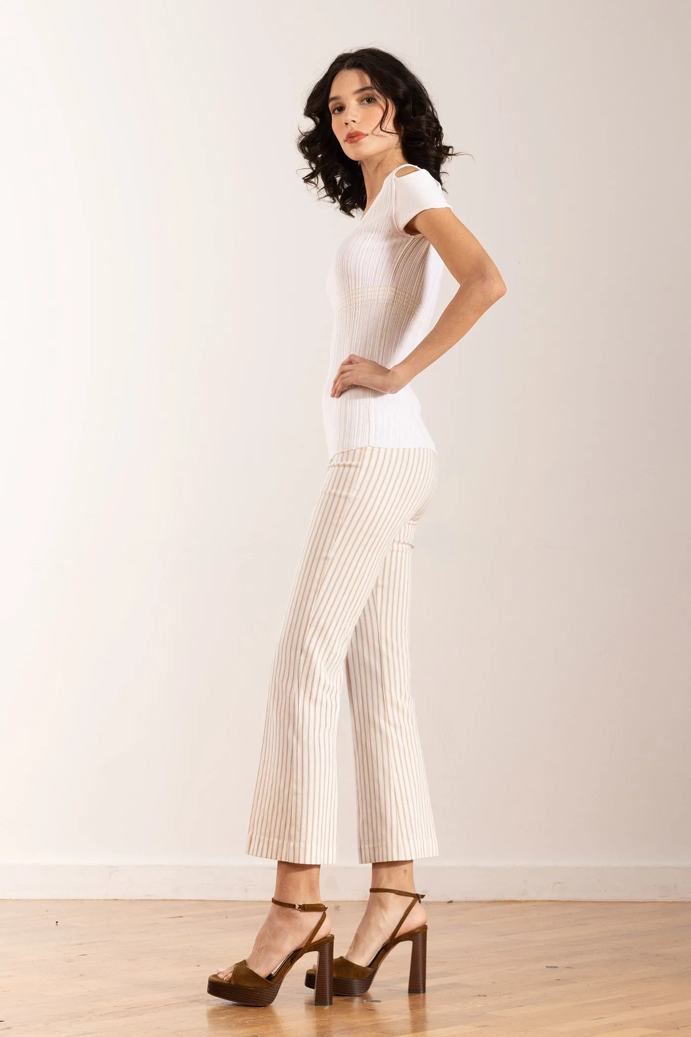 LEO Bistro Beige sold by Avenue Montaigne product image thumbnail 2