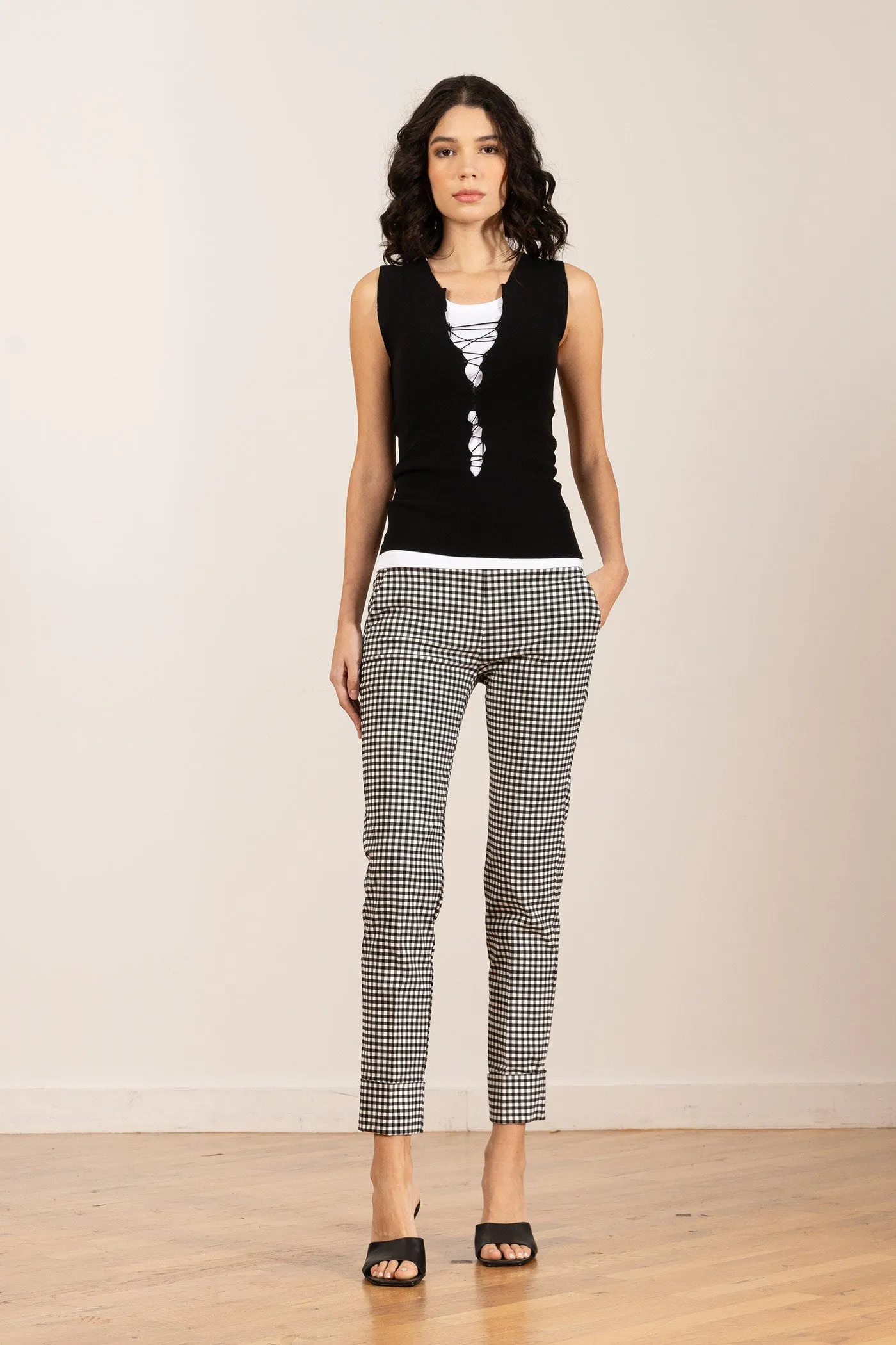 BEN Check Black sold by Avenue Montaigne