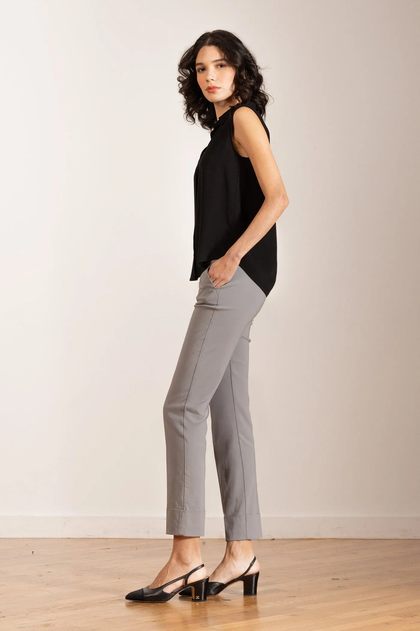 BEN Signature Light Grey sold by Avenue Montaigne product image thumbnail 2