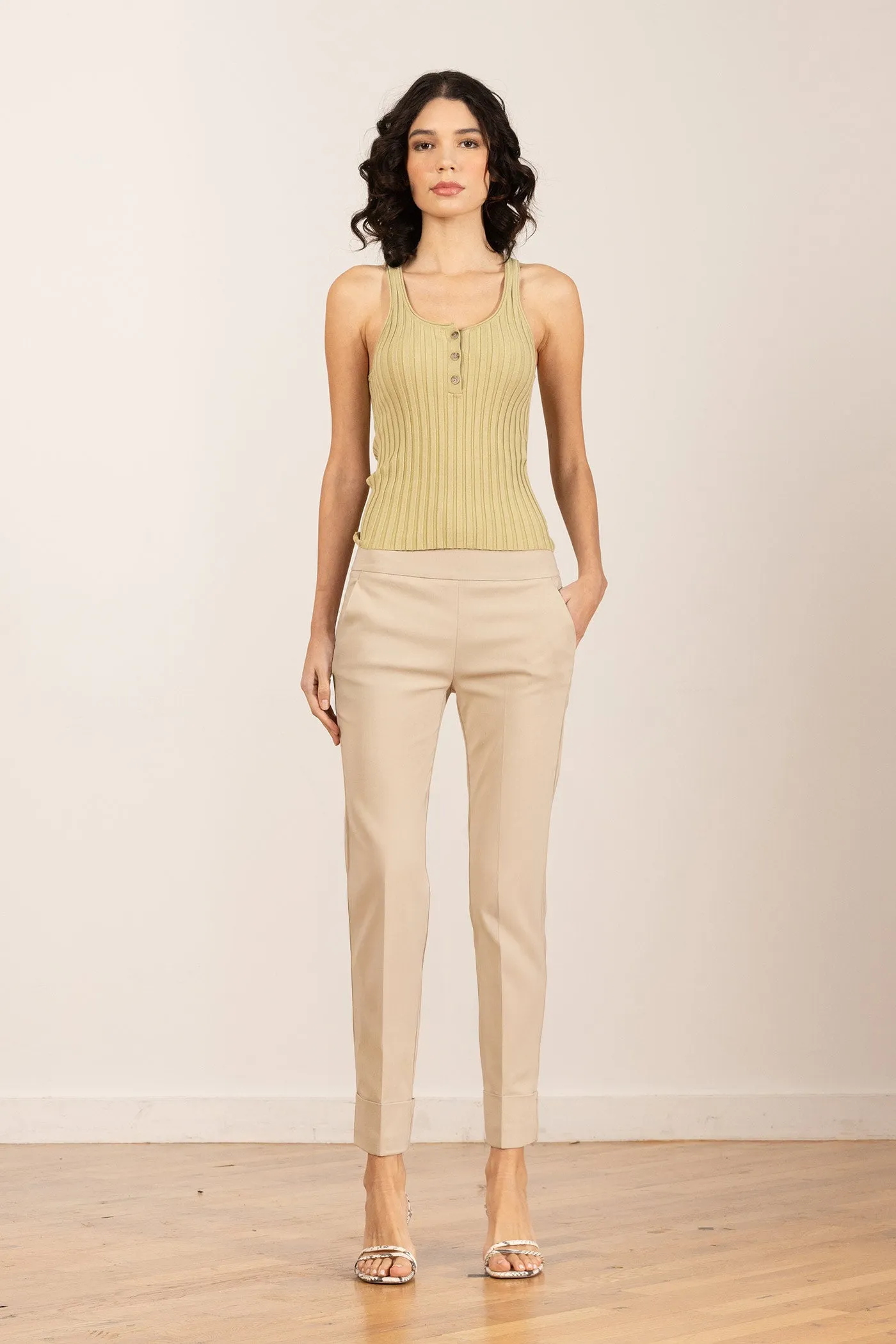 BEN Signature Beige sold by Avenue Montaigne