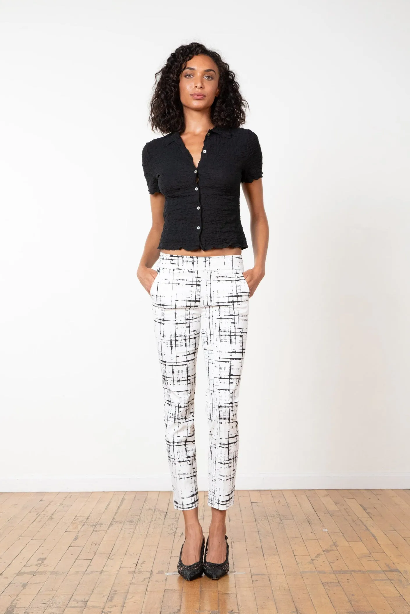 LULU Graffiti White sold by Avenue Montaigne