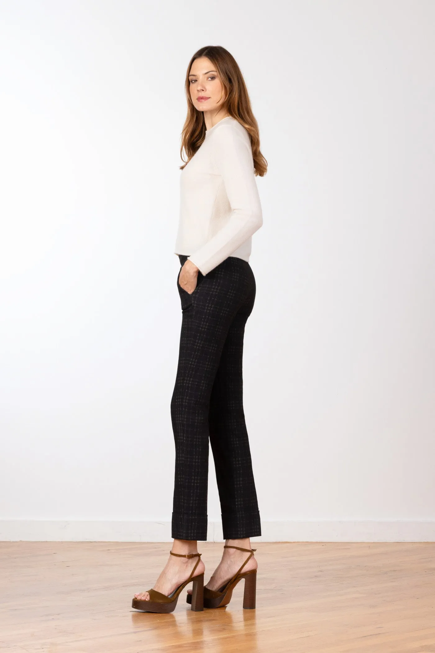 BEN Smoky sold by Avenue Montaigne product image thumbnail 3