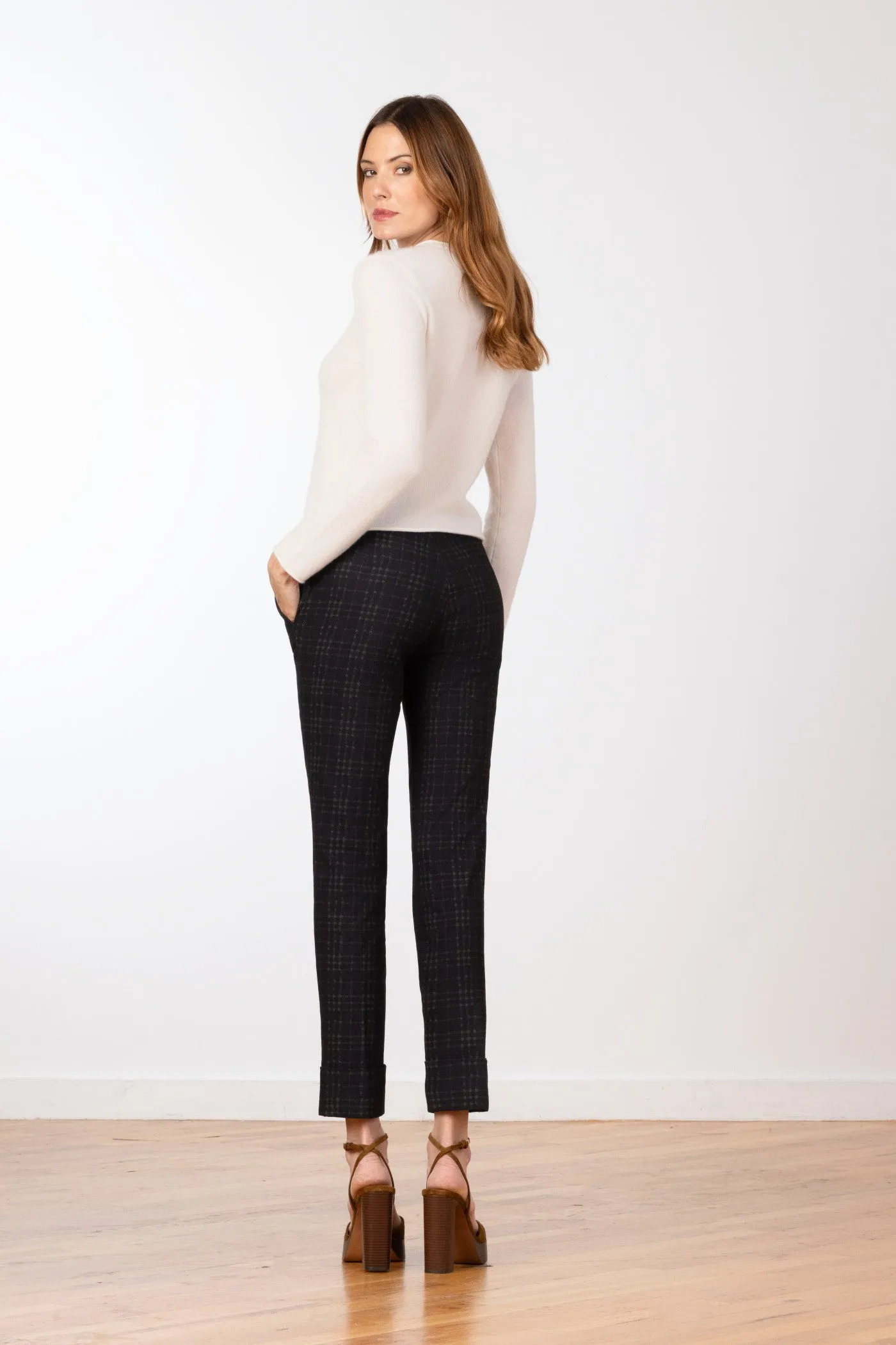 BEN Smoky sold by Avenue Montaigne product image thumbnail 4