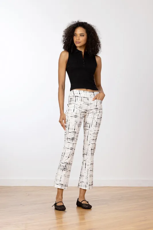 STITCH Graffiti White made by Avenue Montaigne