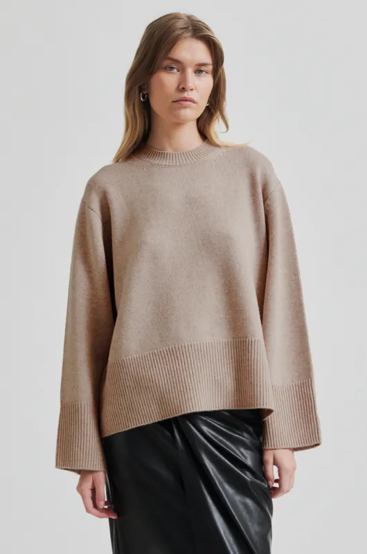 Alpha Knit O-Neck sold by Second Female