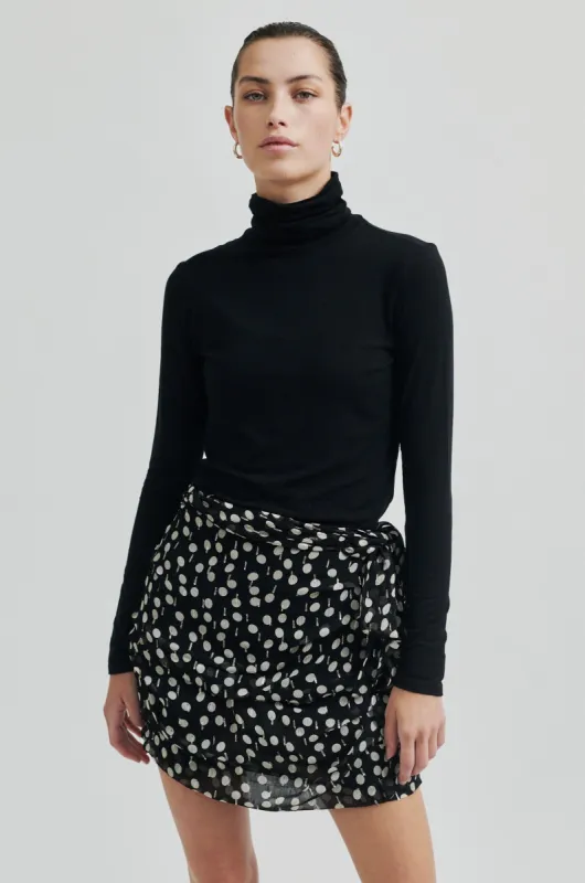 Drop Skirt sold by Second Female