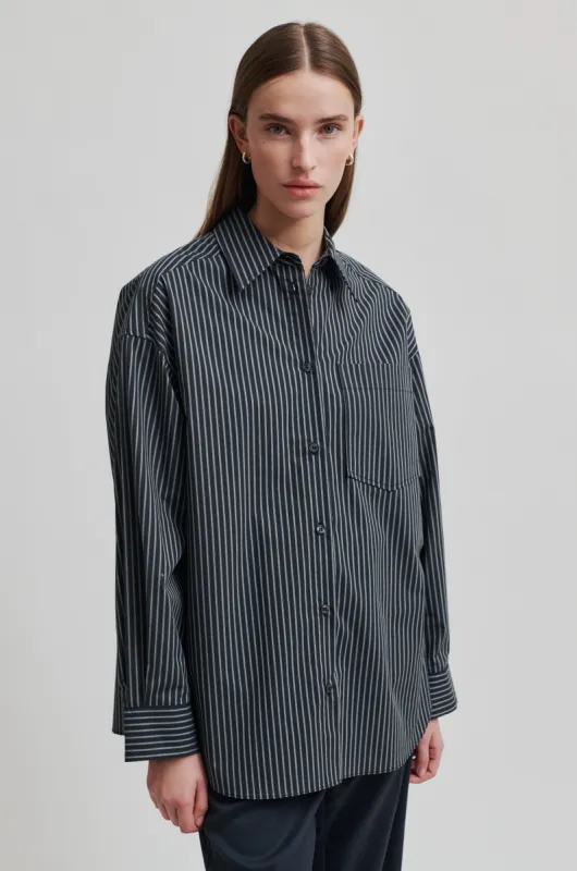 Cities Oversize Shirt sold by Second Female