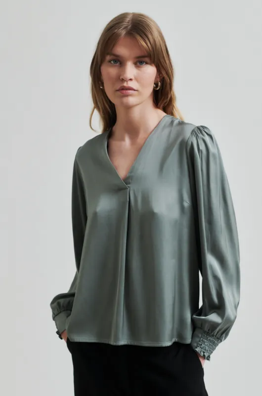 Barri Blouse sold by Second Female